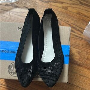 Elegant Black Women's Flats